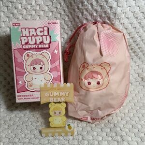 Pop Mart Haci Pupu Pineapple Gummy Bear Vinyl Face Pendant